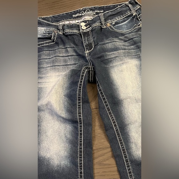 Women’s Vanity Premium Collection Mid-Rise Jeans Dark Washed Cropped Size 14 - Picture 2 of 15